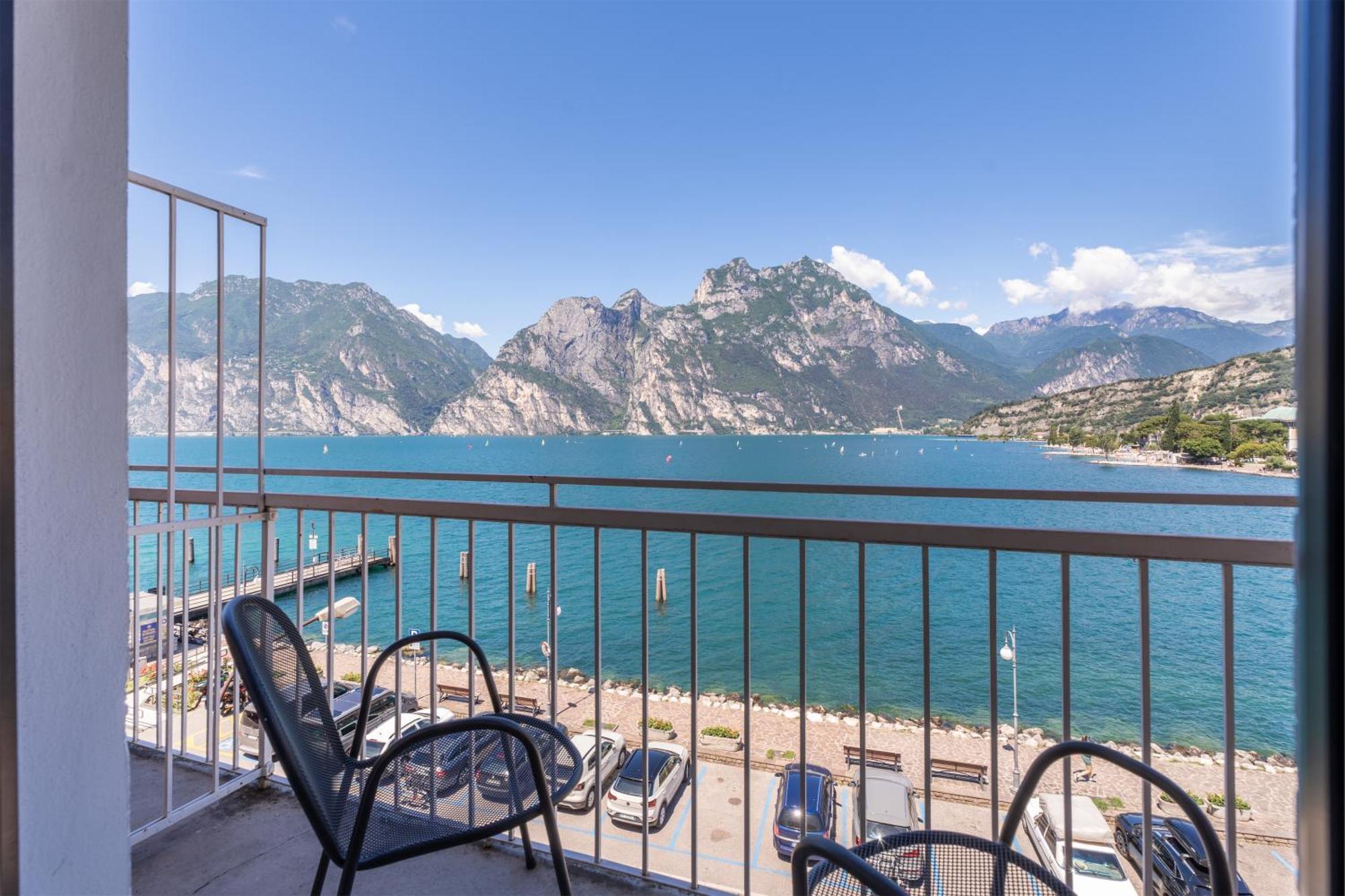 Lake Hotel Ifigenia Torbole Sul Garda Exterior photo