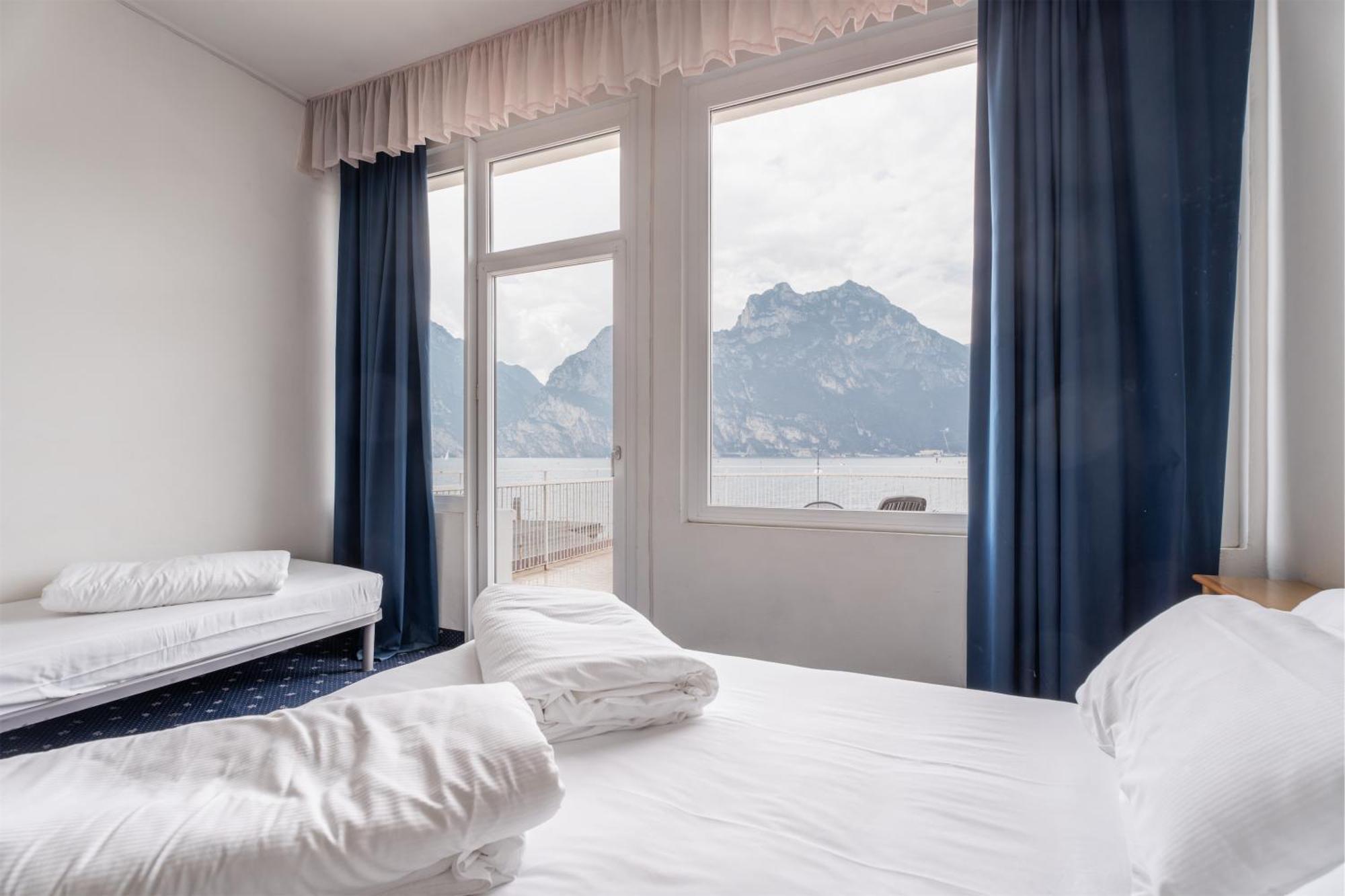 Lake Hotel Ifigenia Torbole Sul Garda Exterior photo