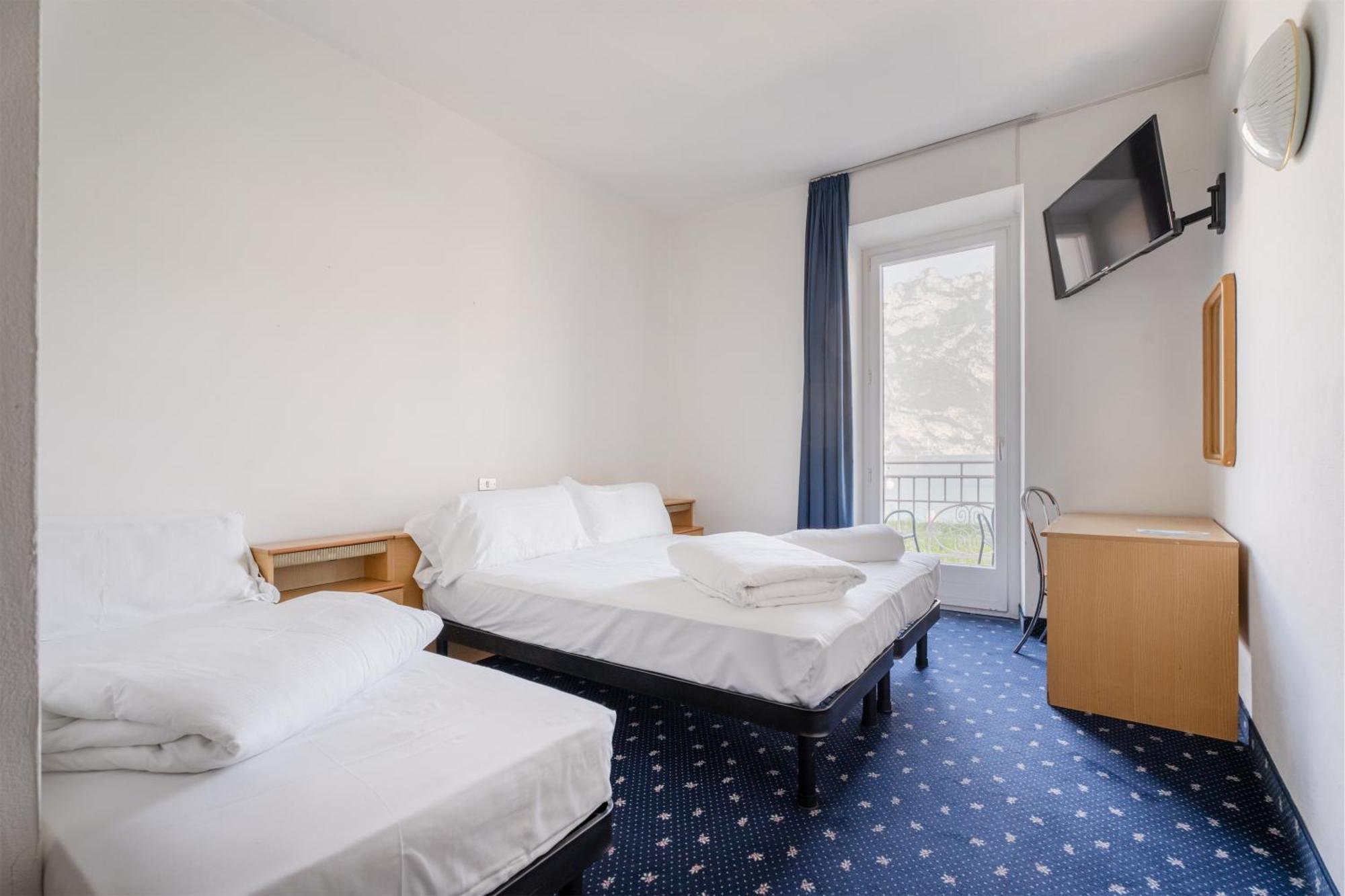 Lake Hotel Ifigenia Torbole Sul Garda Exterior photo