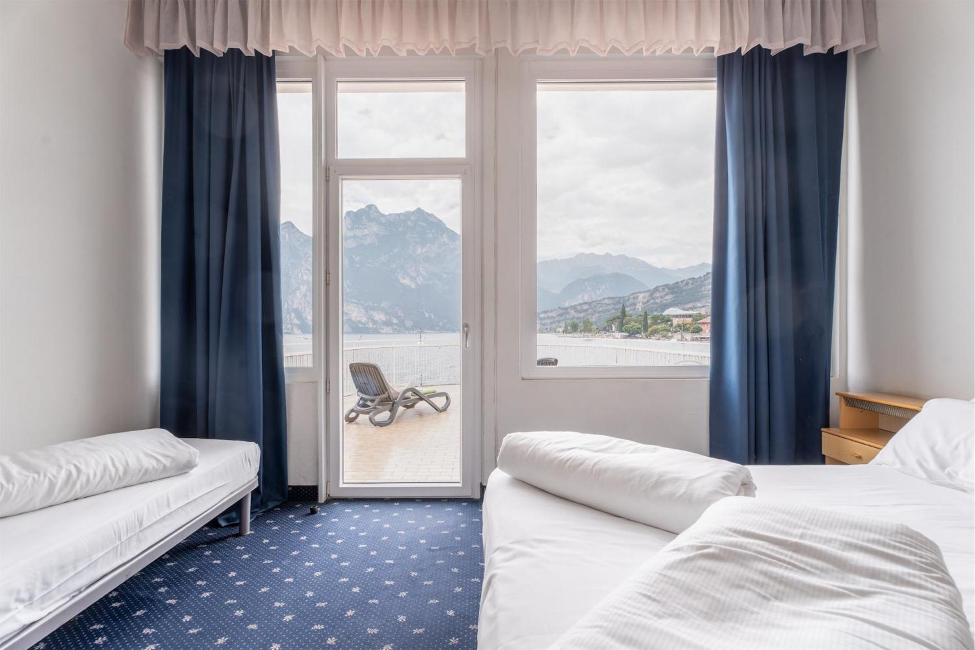 Lake Hotel Ifigenia Torbole Sul Garda Exterior photo
