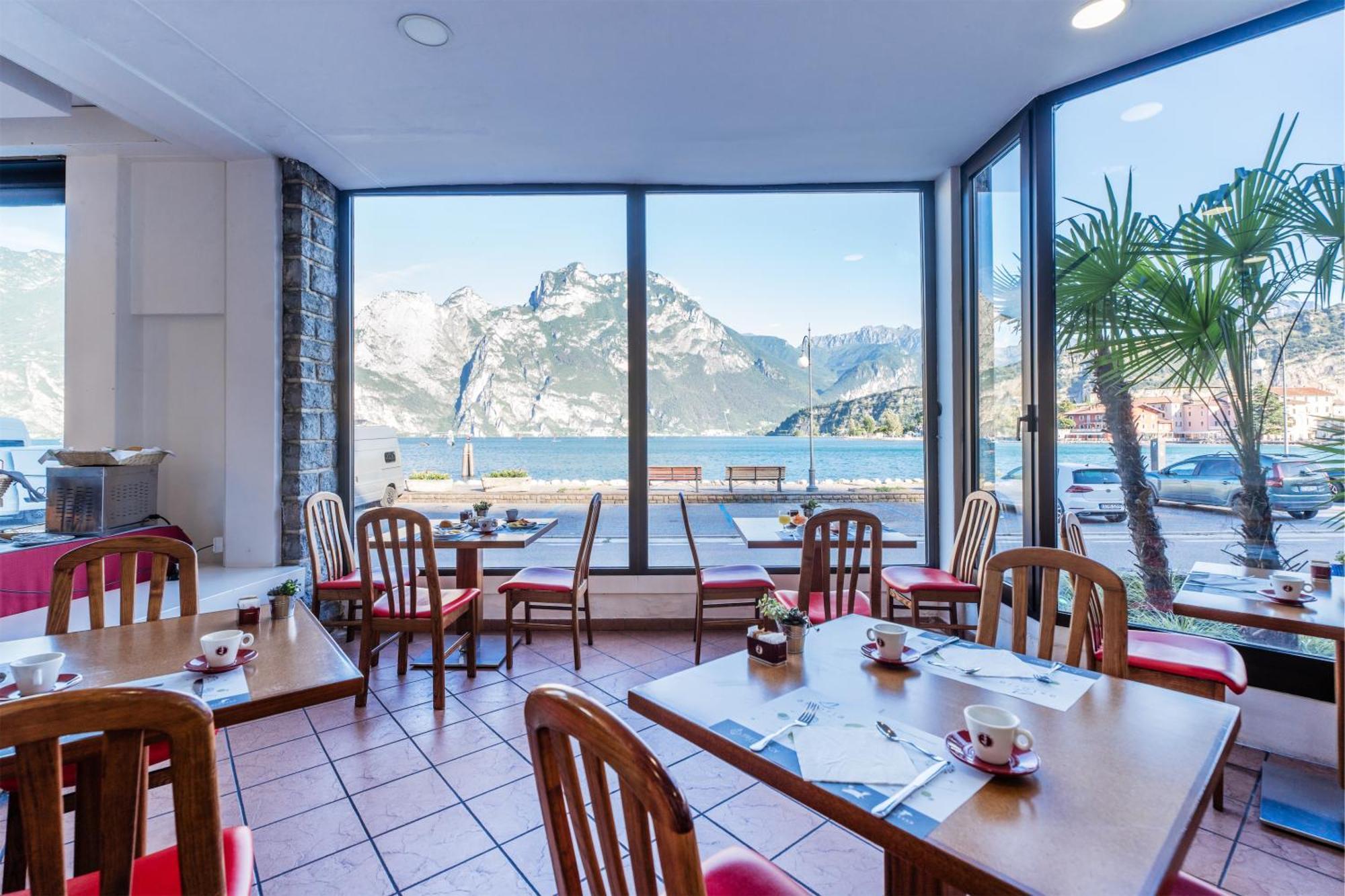 Lake Hotel Ifigenia Torbole Sul Garda Exterior photo